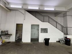 E9 Premium (D27), Factory #576093181